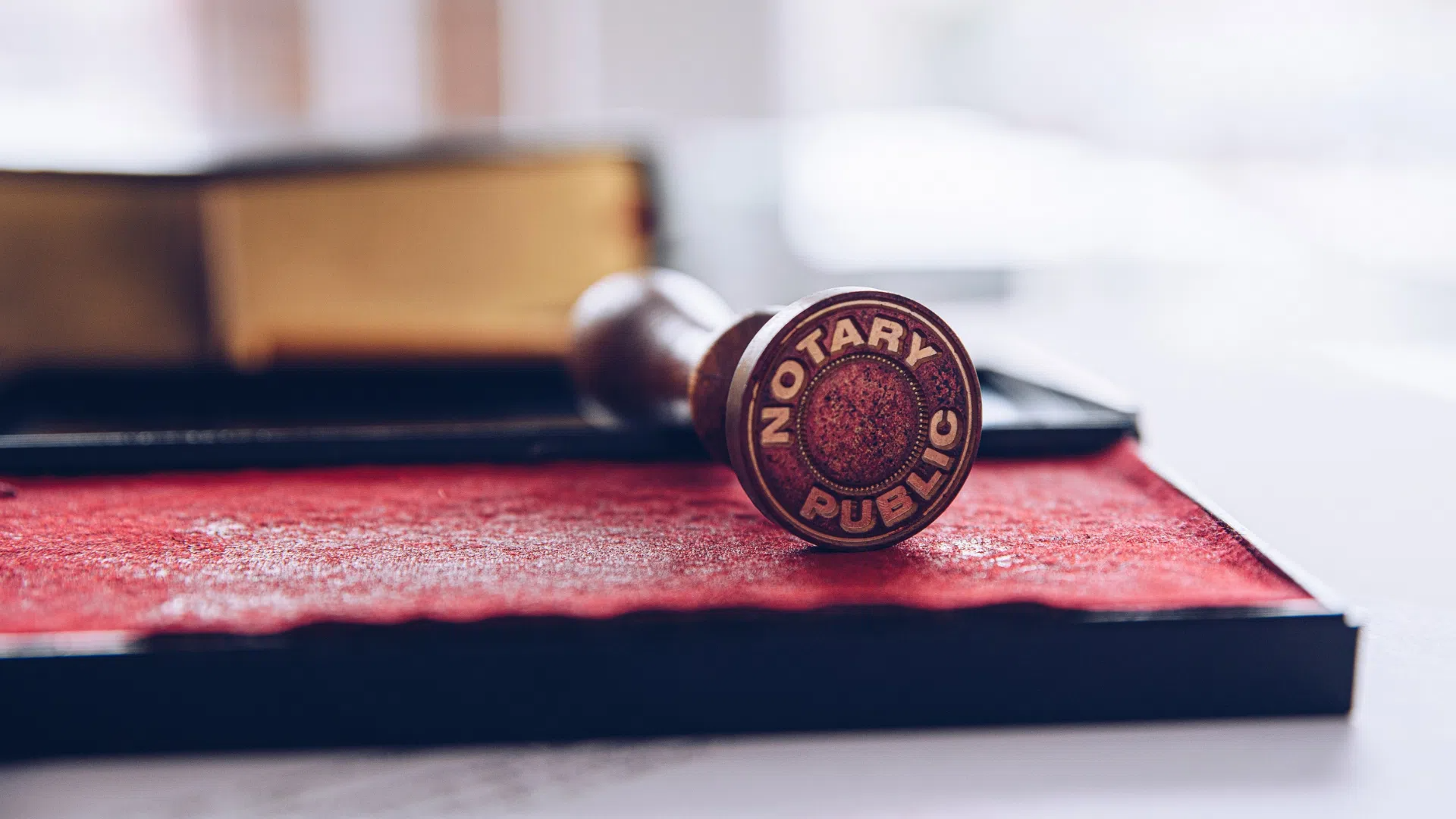 Finalize Residential Property Documents Through Mobile Notary Services