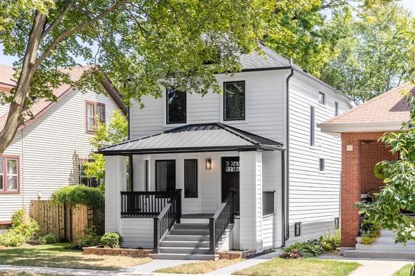 Why Choose Professional Painters for Your house repaint